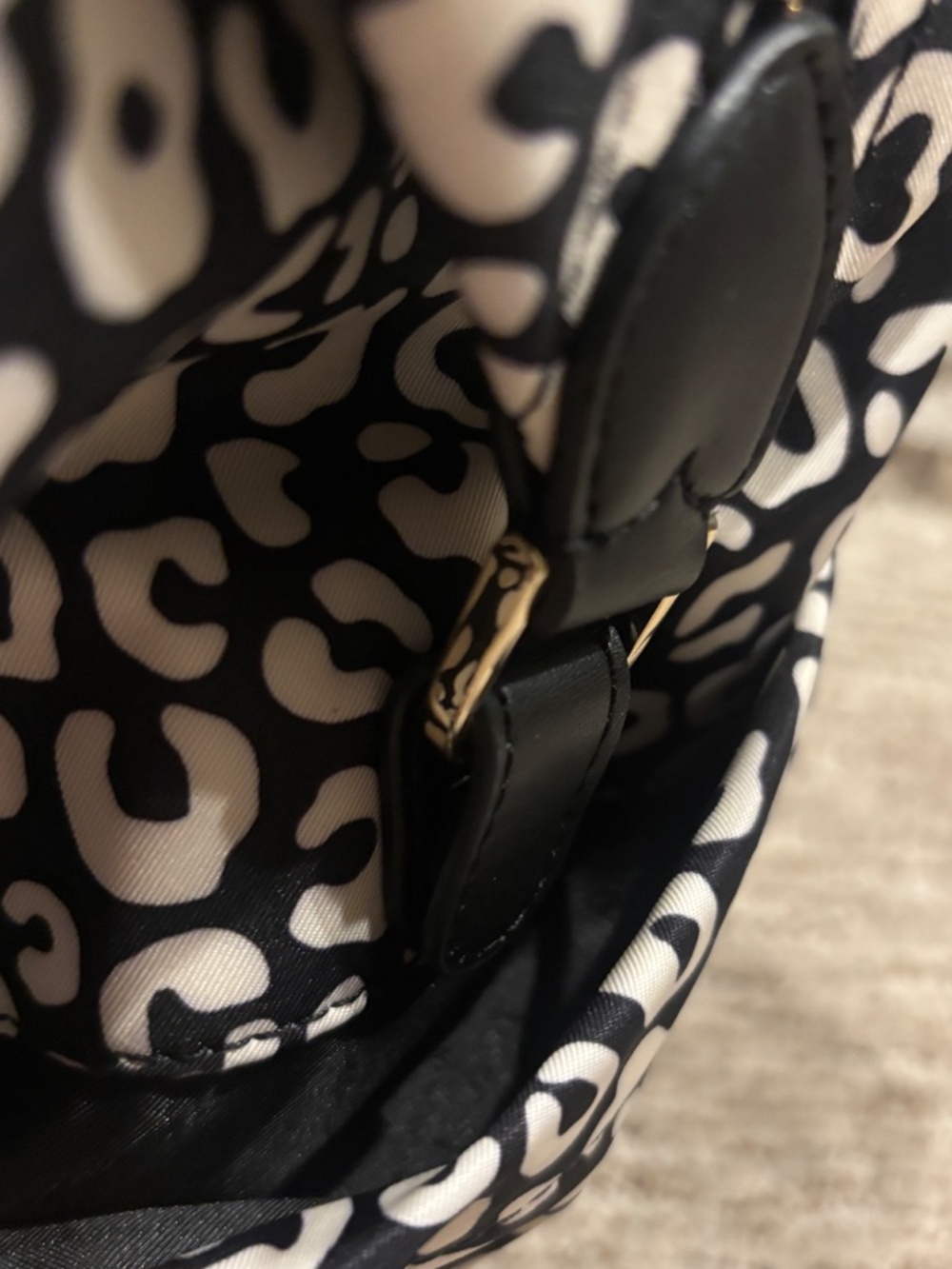 Kate Spade Leopard Heart Weekender Bag - Picture 6 of 14
